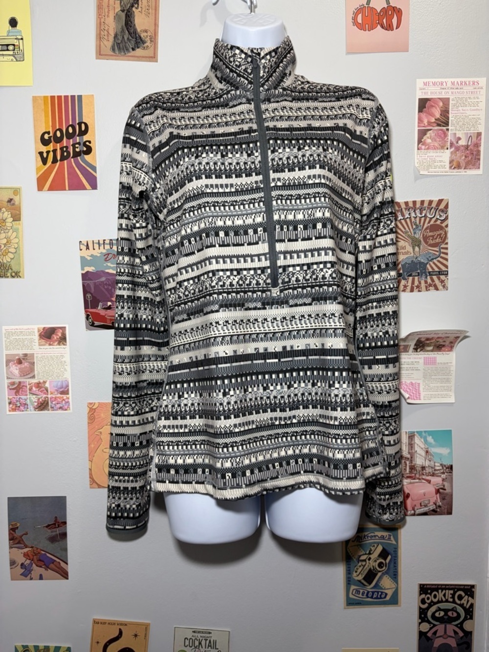 Nike Black & White Patterned Quarter-Zip Sweater